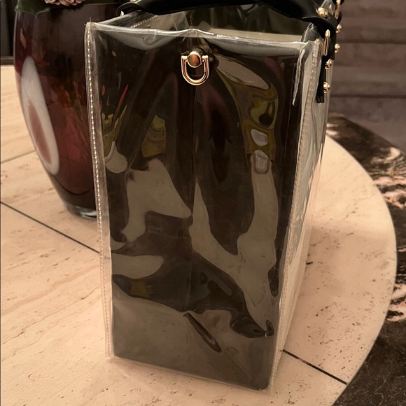 Upcycled Gucci Beauty Shopping Bag - Picture 2 of 10